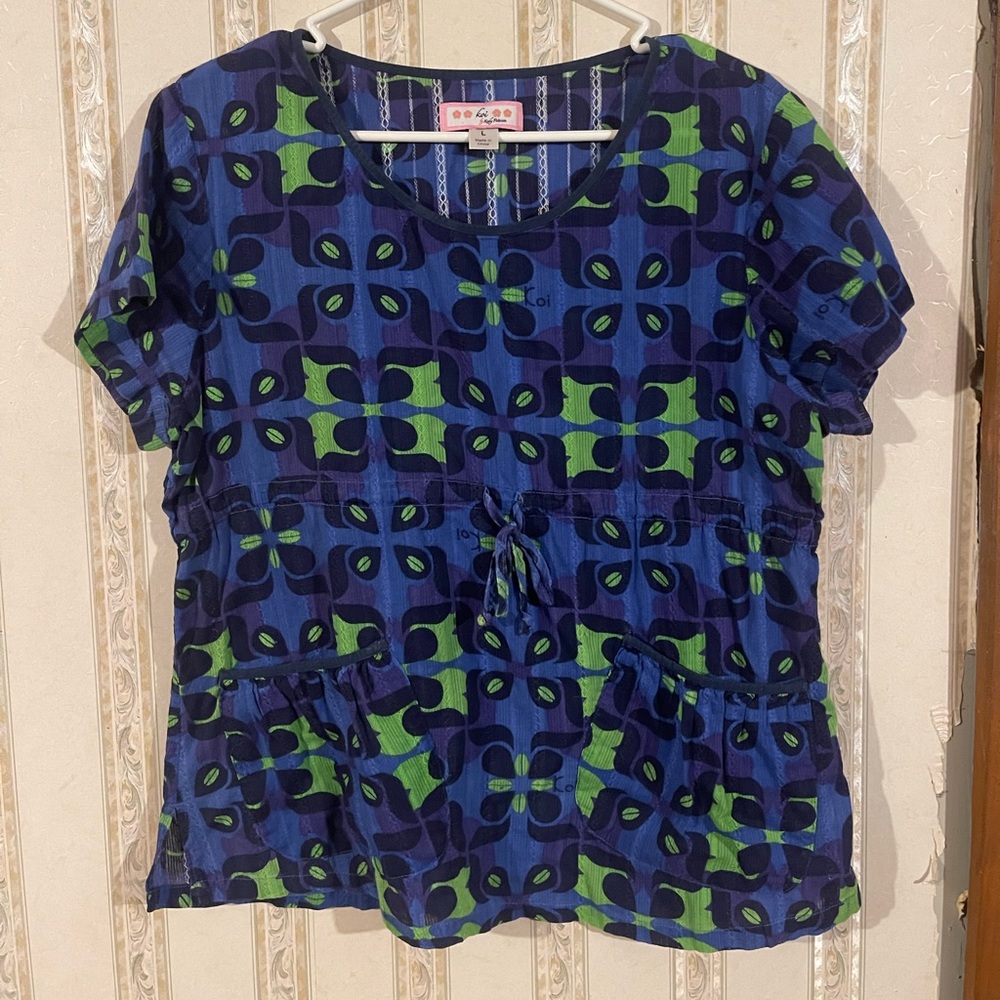 Koi scrub top